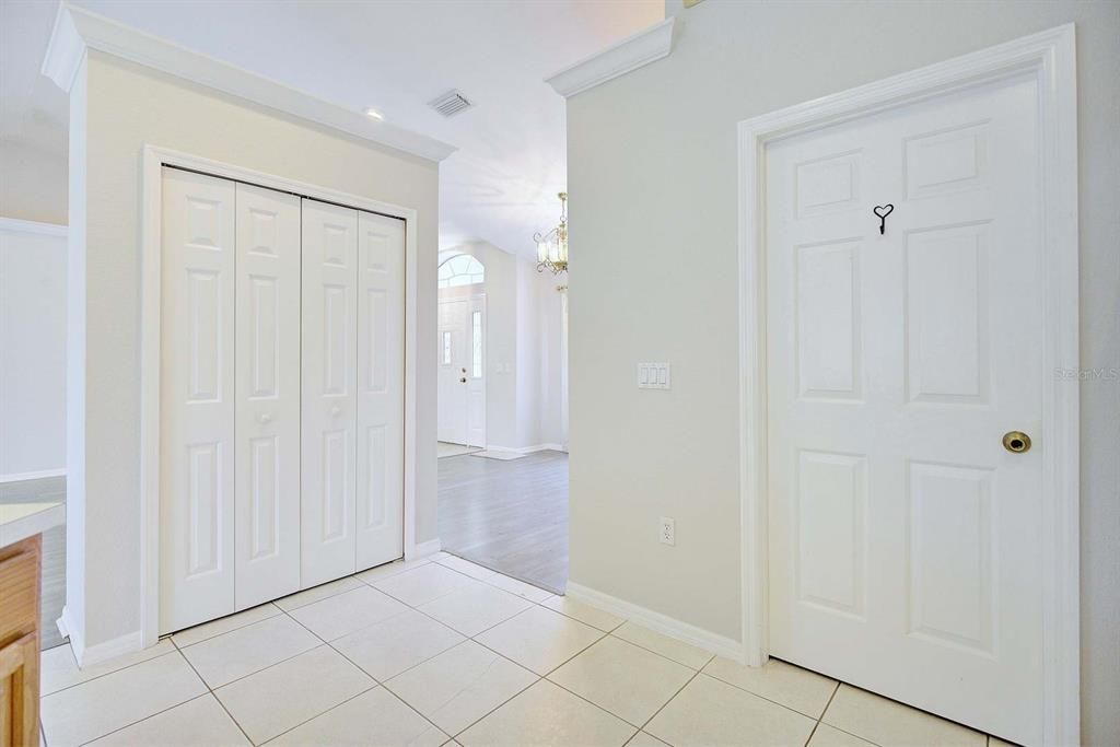Active With Contract: $304,900 (3 beds, 2 baths, 1620 Square Feet)