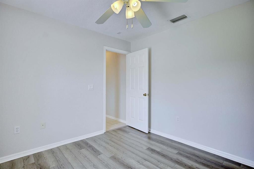 Active With Contract: $304,900 (3 beds, 2 baths, 1620 Square Feet)