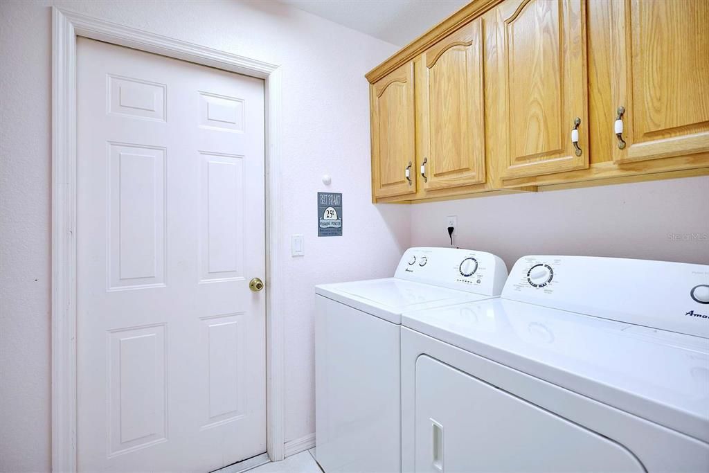 Active With Contract: $304,900 (3 beds, 2 baths, 1620 Square Feet)