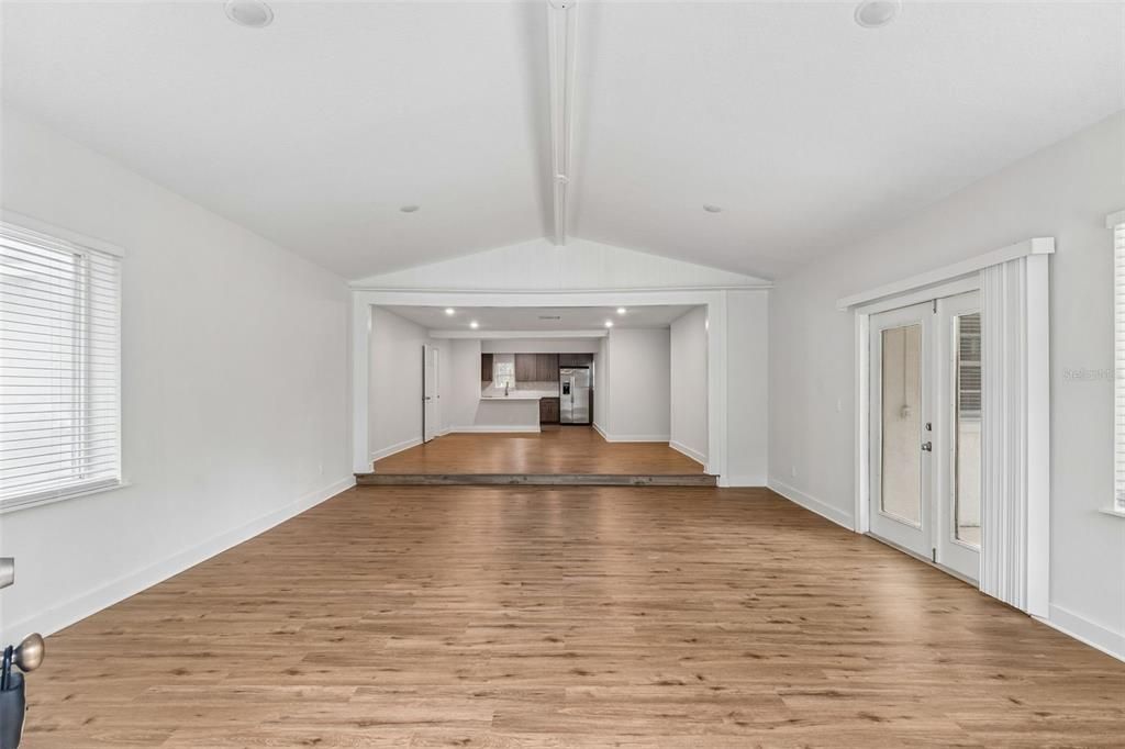 For Sale: $479,900 (4 beds, 3 baths, 2265 Square Feet)