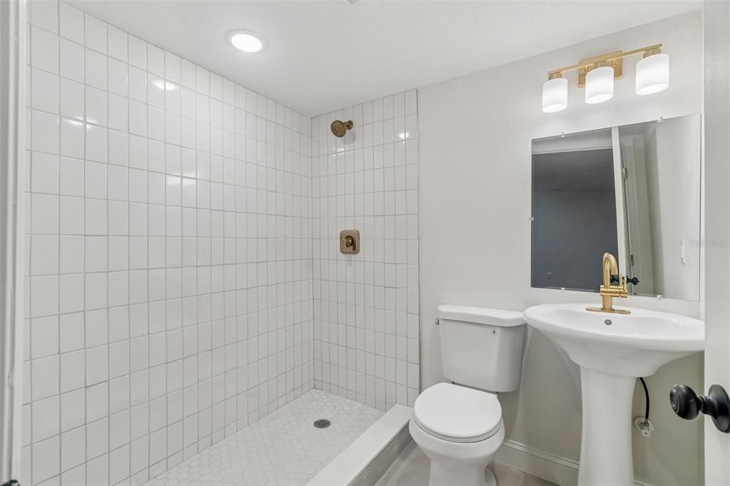 For Sale: $479,900 (4 beds, 3 baths, 2265 Square Feet)