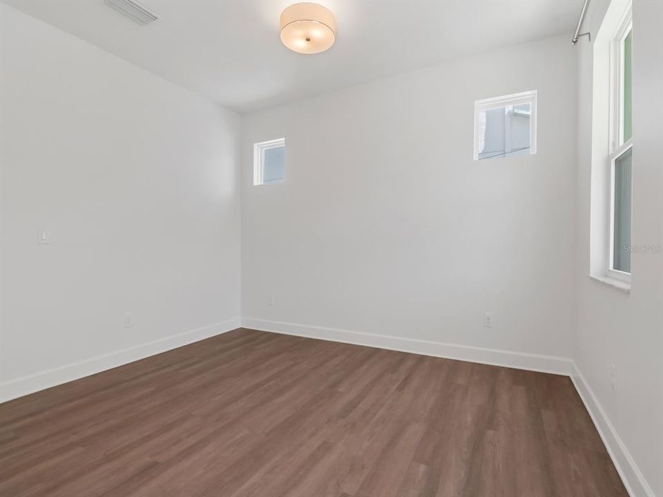 Active With Contract: $664,900 (4 beds, 3 baths, 2649 Square Feet)