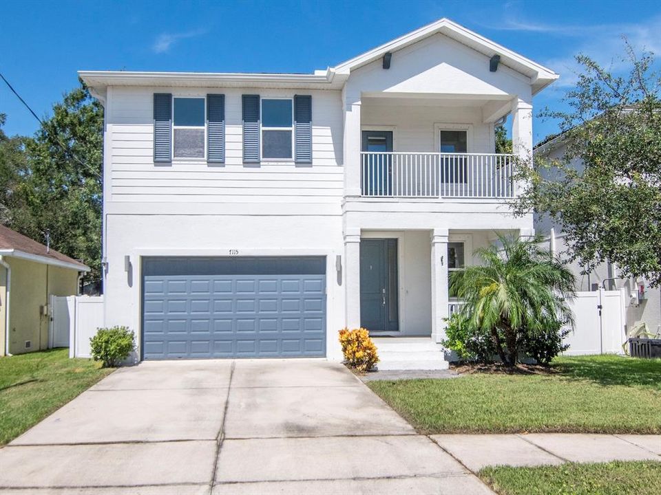Active With Contract: $664,900 (4 beds, 3 baths, 2649 Square Feet)