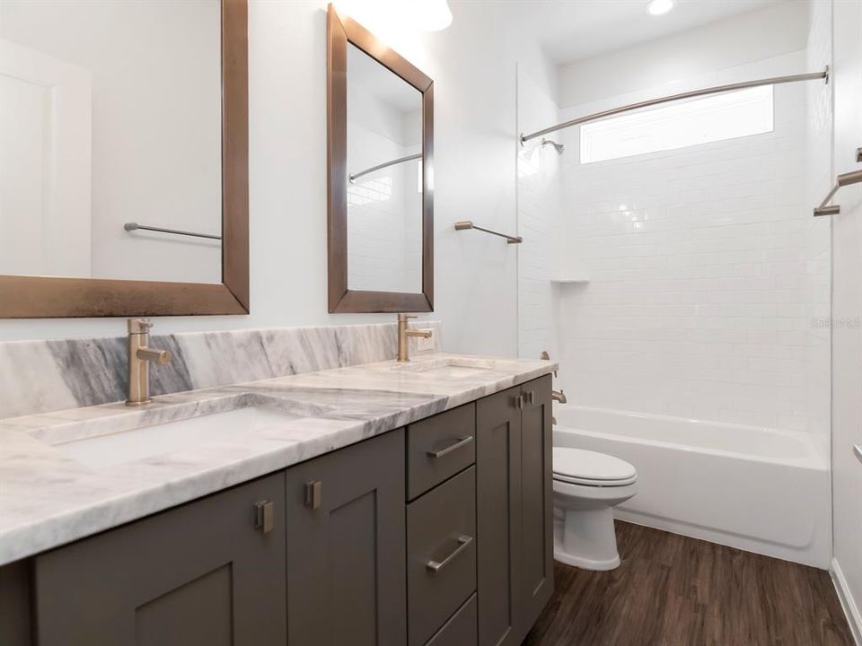 Active With Contract: $664,900 (4 beds, 3 baths, 2649 Square Feet)