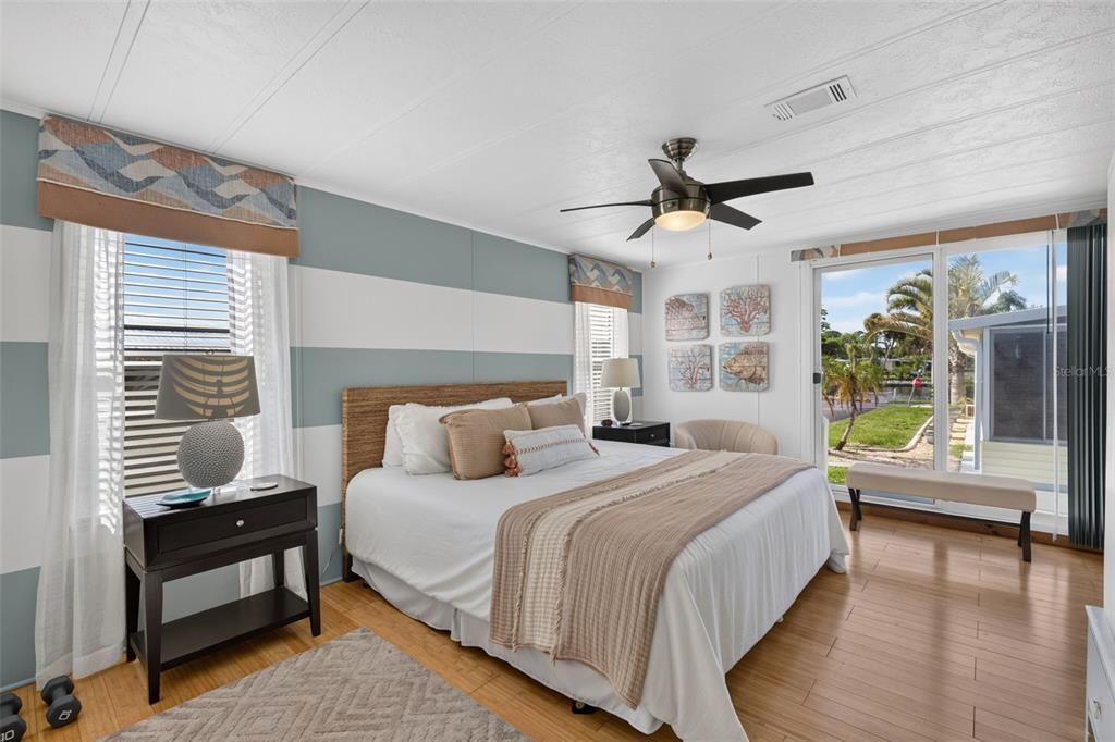 For Sale: $179,900 (2 beds, 2 baths, 1227 Square Feet)