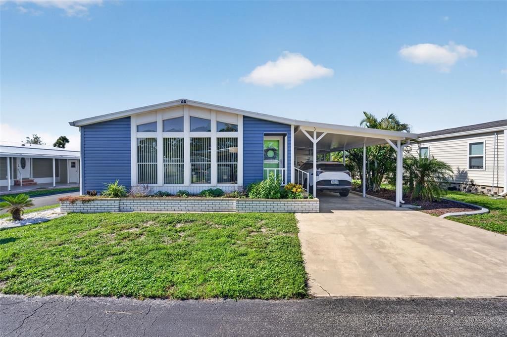 For Sale: $179,900 (2 beds, 2 baths, 1227 Square Feet)