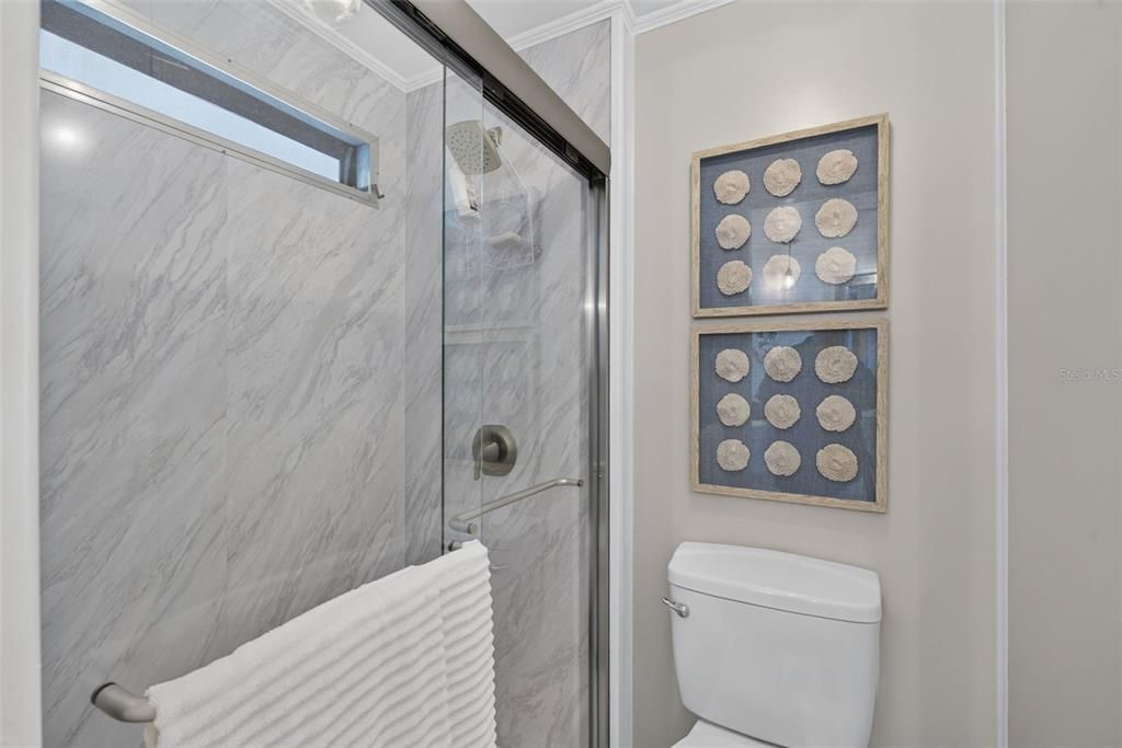 For Sale: $179,900 (2 beds, 2 baths, 1227 Square Feet)