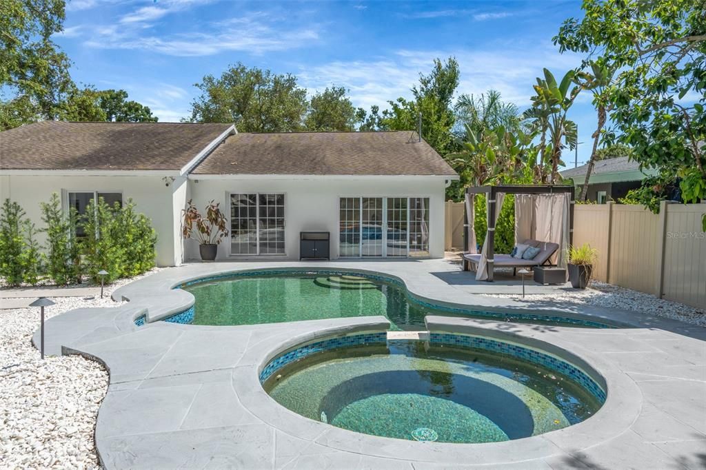 For Sale: $1,395,000 (4 beds, 3 baths, 2107 Square Feet)