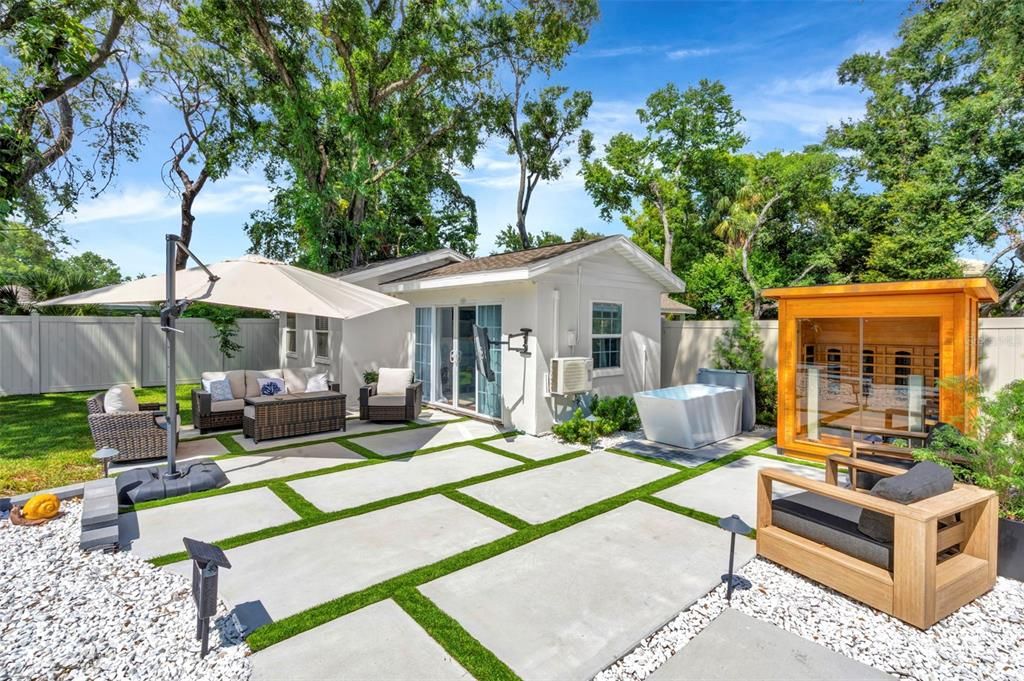 For Sale: $1,395,000 (4 beds, 3 baths, 2107 Square Feet)