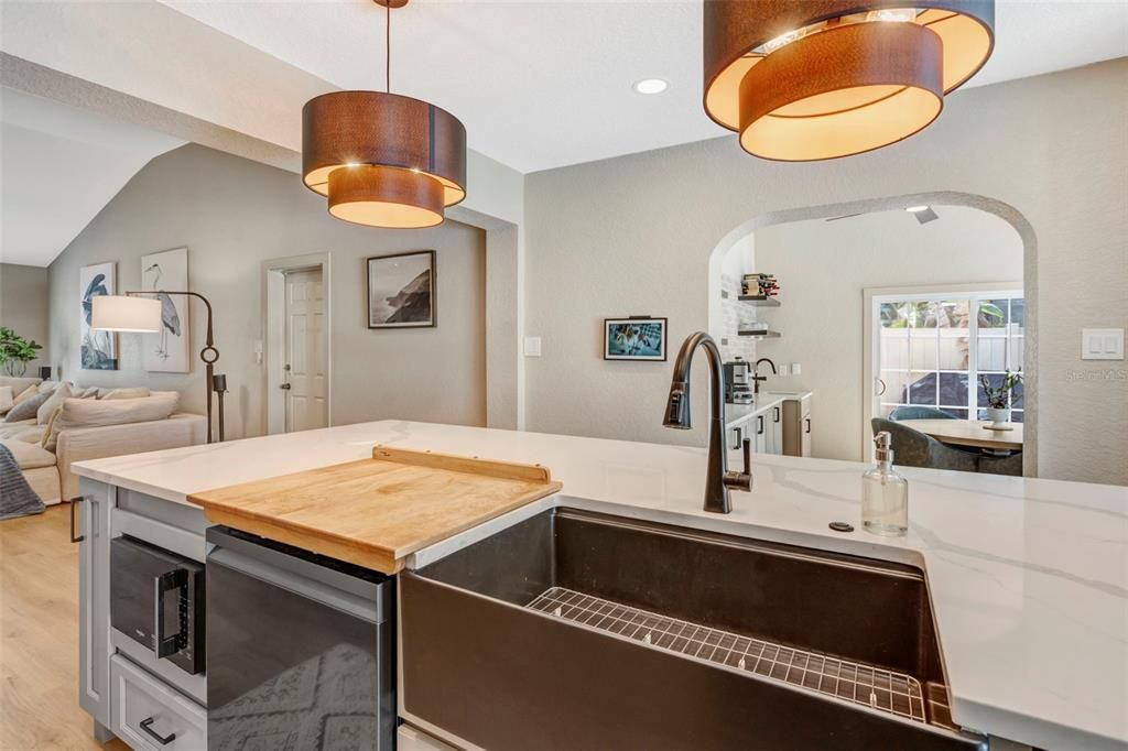 For Sale: $1,395,000 (4 beds, 3 baths, 2107 Square Feet)