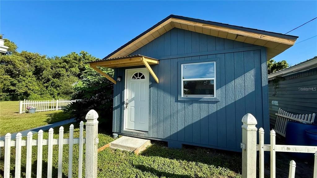 Recently Rented: $950 (1 beds, 1 baths, 775 Square Feet)
