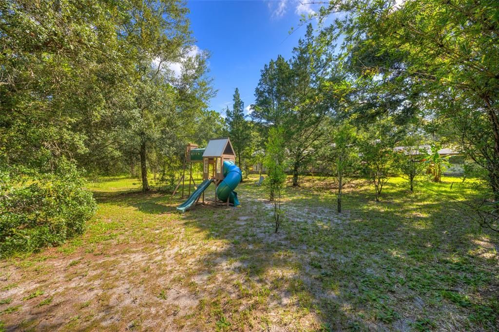 For Sale: $525,000 (4 beds, 3 baths, 2217 Square Feet)