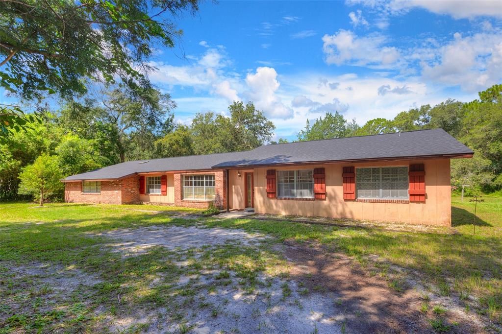 For Sale: $525,000 (4 beds, 3 baths, 2217 Square Feet)