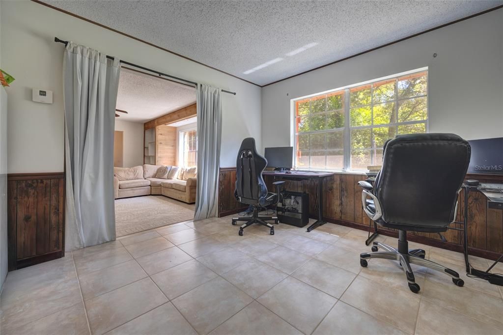 For Sale: $525,000 (4 beds, 3 baths, 2217 Square Feet)