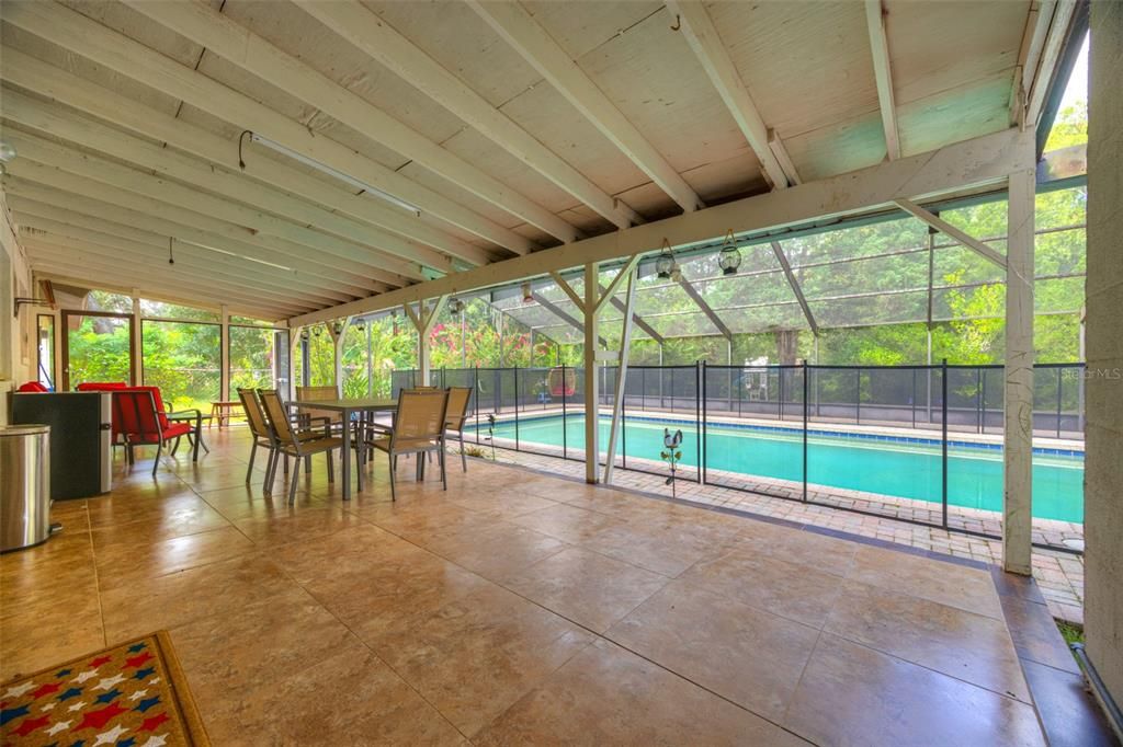 For Sale: $525,000 (4 beds, 3 baths, 2217 Square Feet)