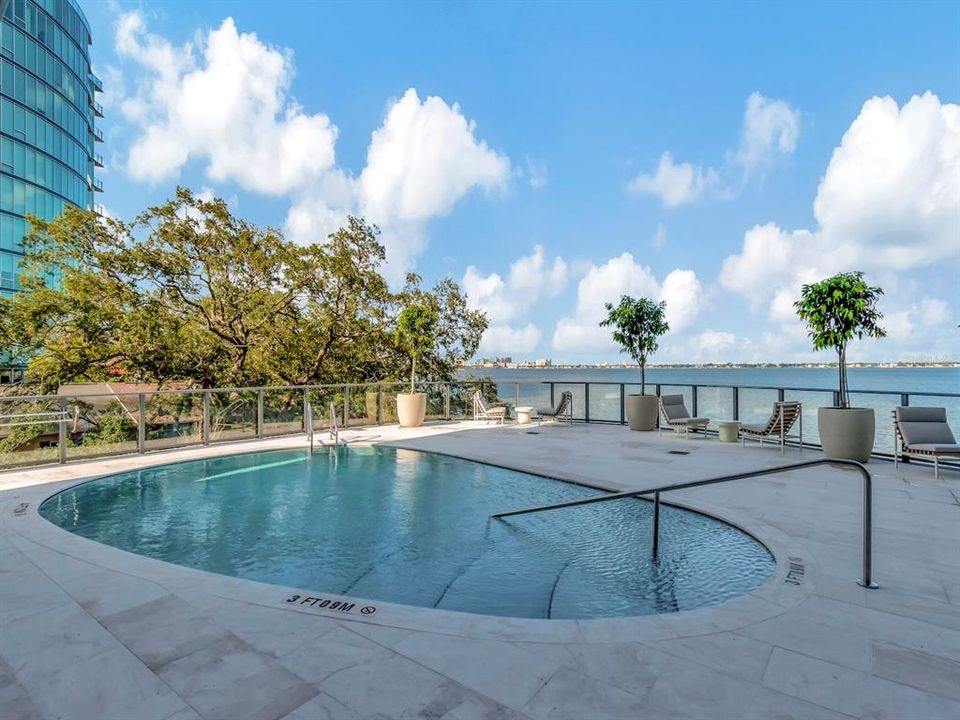 For Rent: $20,800 (3 beds, 3 baths, 2940 Square Feet)