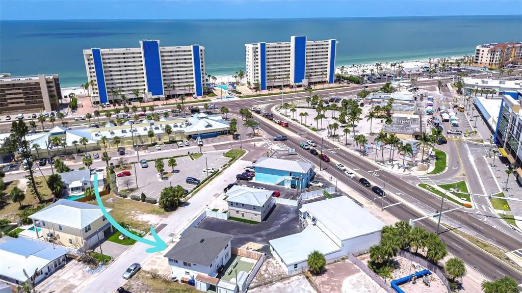 For Rent: $1,300 (1 beds, 1 baths, 400 Square Feet)