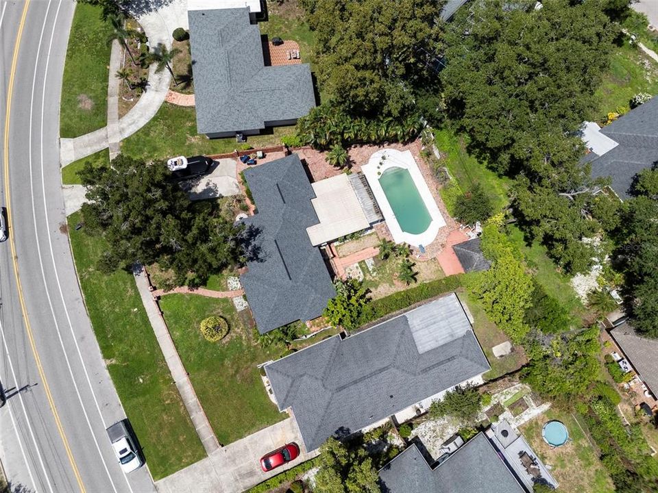 待售: $1,175,000 (0.30 acres)