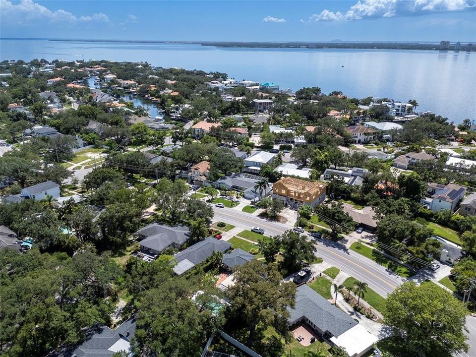 待售: $1,175,000 (0.30 acres)