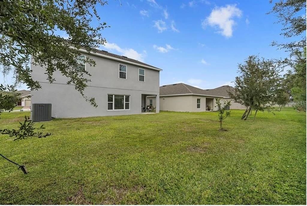 For Sale: $435,000 (5 beds, 3 baths, 3216 Square Feet)