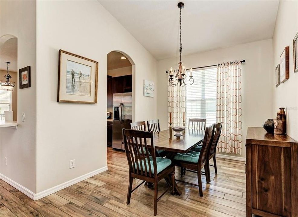 For Sale: $356,900 (3 beds, 2 baths, 1703 Square Feet)