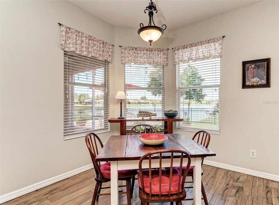 For Sale: $356,900 (3 beds, 2 baths, 1703 Square Feet)