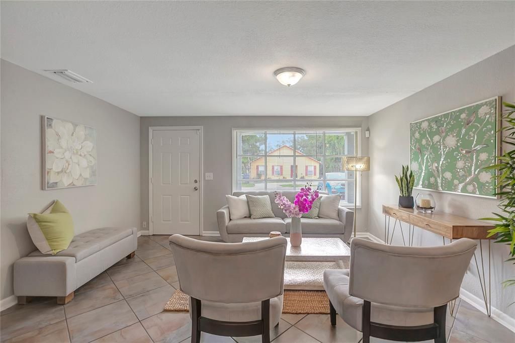 For Sale: $315,000 (4 beds, 2 baths, 1353 Square Feet)