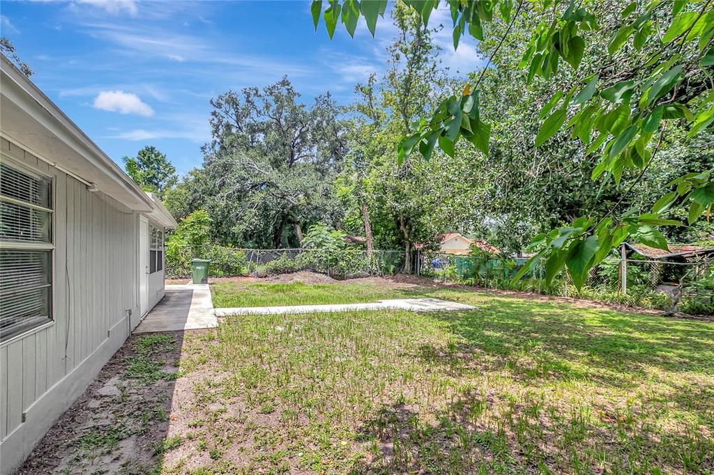 For Sale: $315,000 (4 beds, 2 baths, 1353 Square Feet)