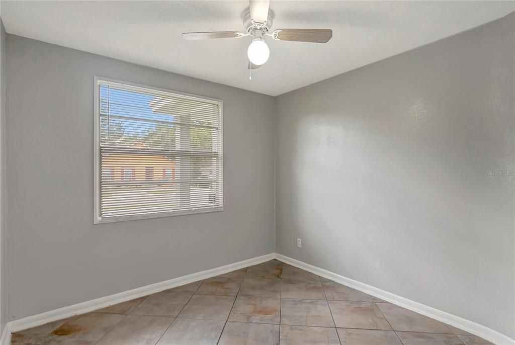 For Sale: $315,000 (4 beds, 2 baths, 1353 Square Feet)