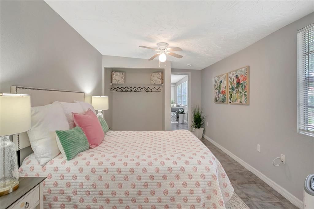 For Sale: $315,000 (4 beds, 2 baths, 1353 Square Feet)