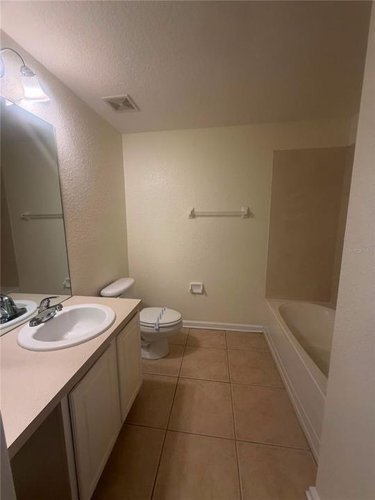 For Rent: $2,200 (2 beds, 2 baths, 1438 Square Feet)
