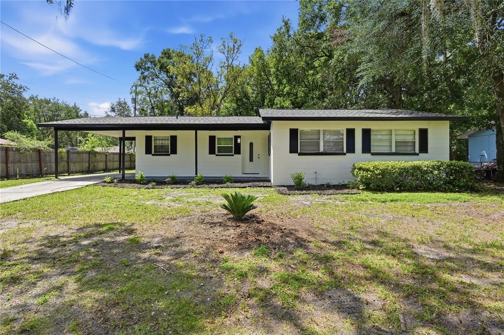 For Sale: $198,000 (3 beds, 1 baths, 933 Square Feet)