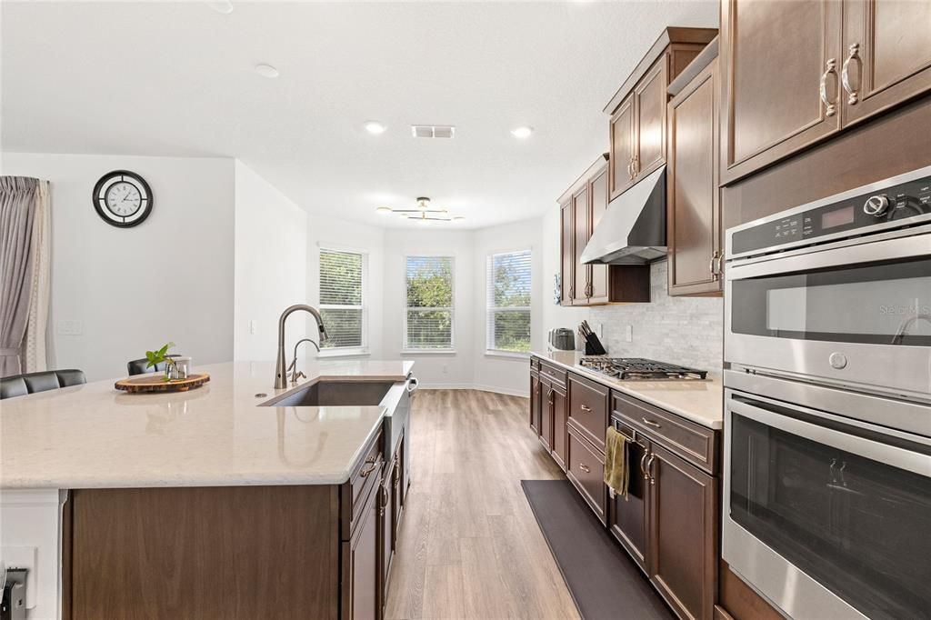 For Sale: $699,000 (5 beds, 4 baths, 3506 Square Feet)