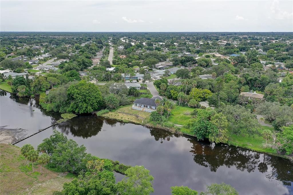 For Sale: $749,500 (2 beds, 2 baths, 2092 Square Feet)