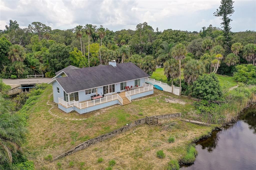 For Sale: $749,500 (2 beds, 2 baths, 2092 Square Feet)
