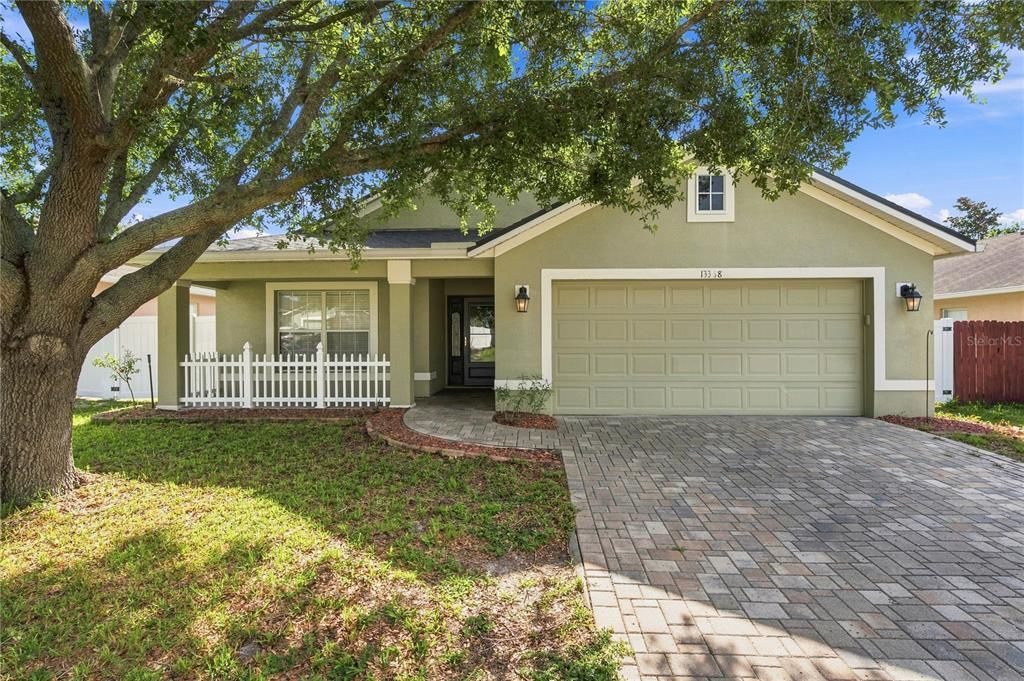 For Sale: $350,000 (4 beds, 2 baths, 1973 Square Feet)
