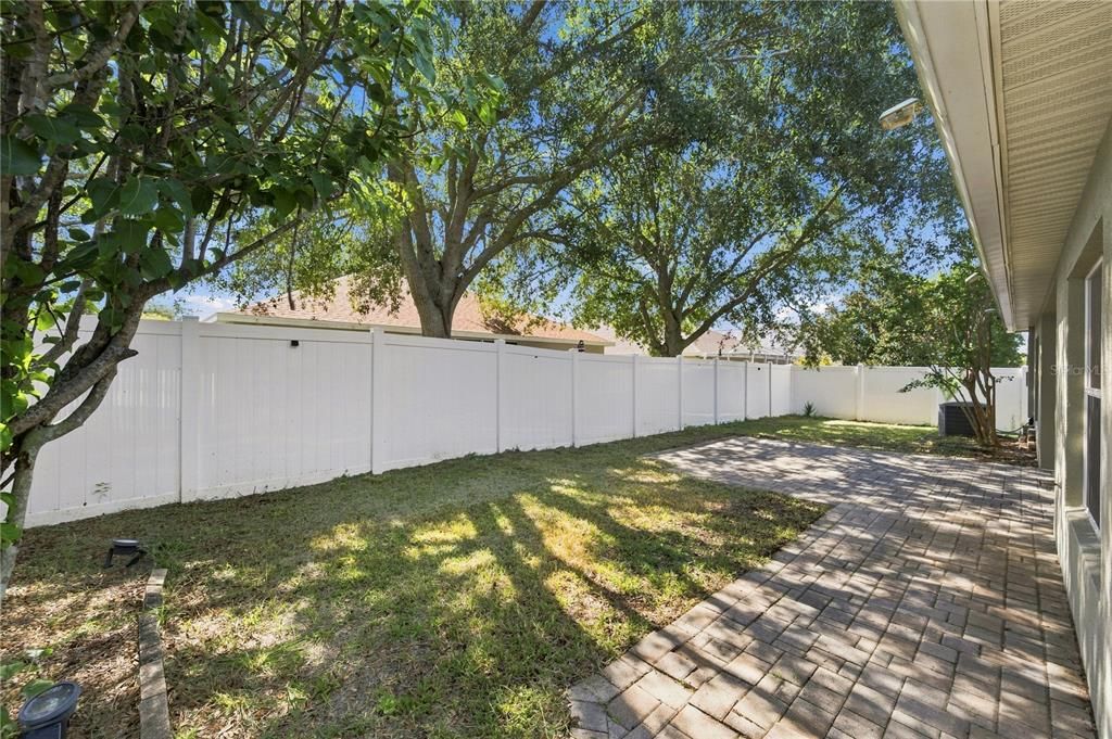 For Sale: $350,000 (4 beds, 2 baths, 1973 Square Feet)