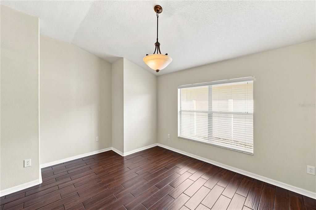For Sale: $350,000 (4 beds, 2 baths, 1973 Square Feet)