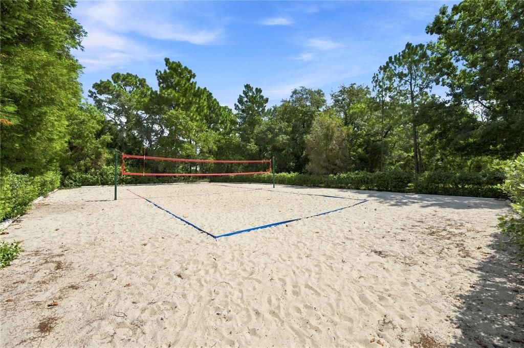 For Sale: $350,000 (4 beds, 2 baths, 1973 Square Feet)