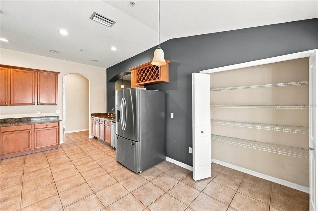 For Sale: $350,000 (4 beds, 2 baths, 1973 Square Feet)