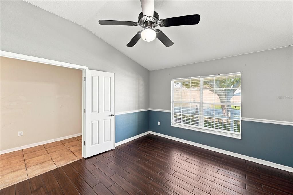 For Sale: $350,000 (4 beds, 2 baths, 1973 Square Feet)