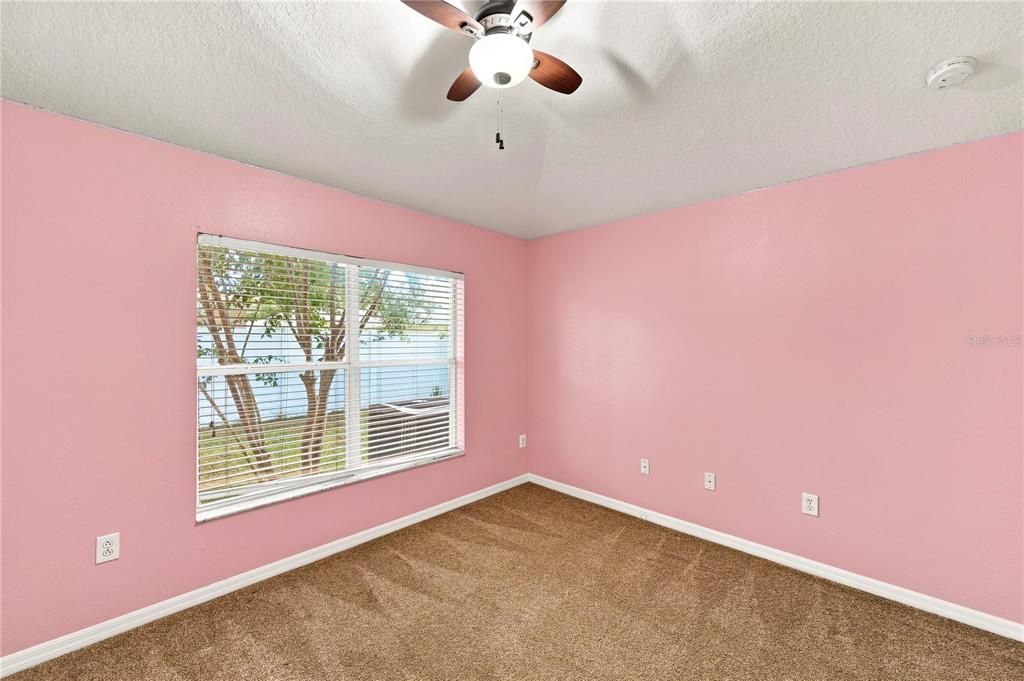 For Sale: $350,000 (4 beds, 2 baths, 1973 Square Feet)