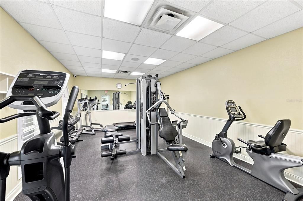 For Sale: $350,000 (4 beds, 2 baths, 1973 Square Feet)