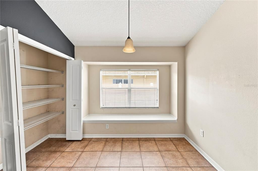 For Sale: $350,000 (4 beds, 2 baths, 1973 Square Feet)
