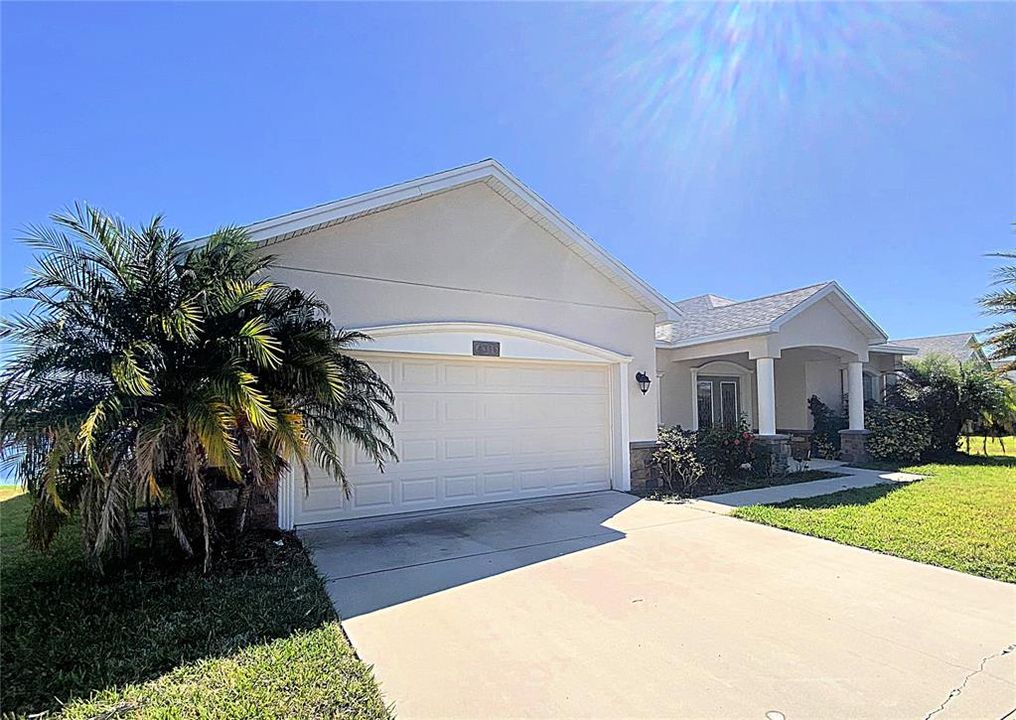 For Rent: $2,200 (4 beds, 2 baths, 2386 Square Feet)