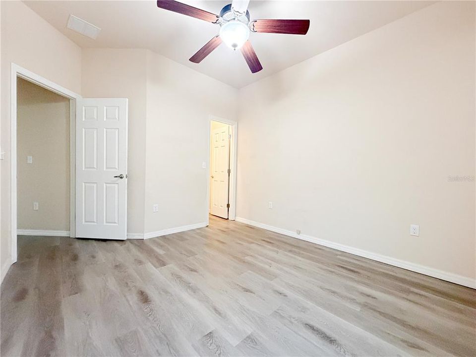 For Rent: $2,200 (4 beds, 2 baths, 2386 Square Feet)