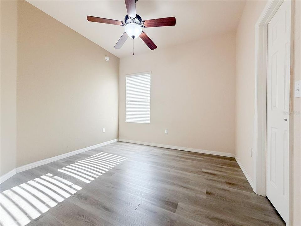 For Rent: $2,200 (4 beds, 2 baths, 2386 Square Feet)