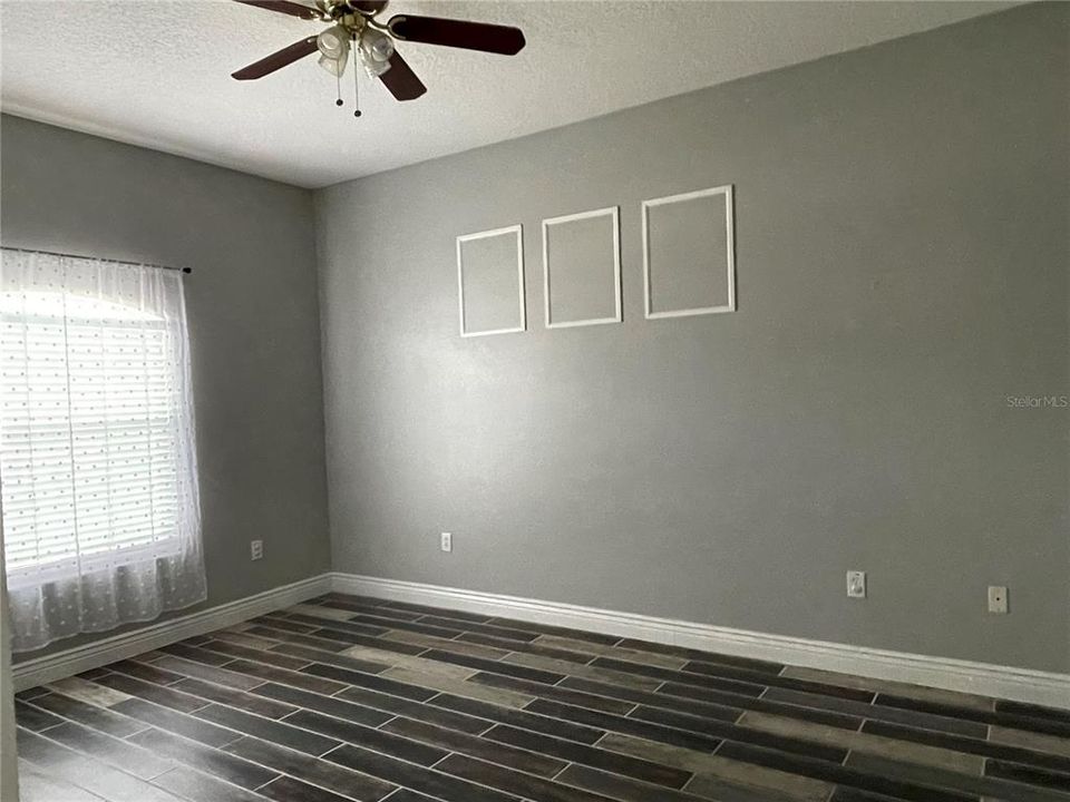 For Rent: $2,100 (4 beds, 2 baths, 2101 Square Feet)