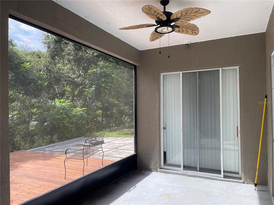 For Rent: $2,100 (4 beds, 2 baths, 2101 Square Feet)