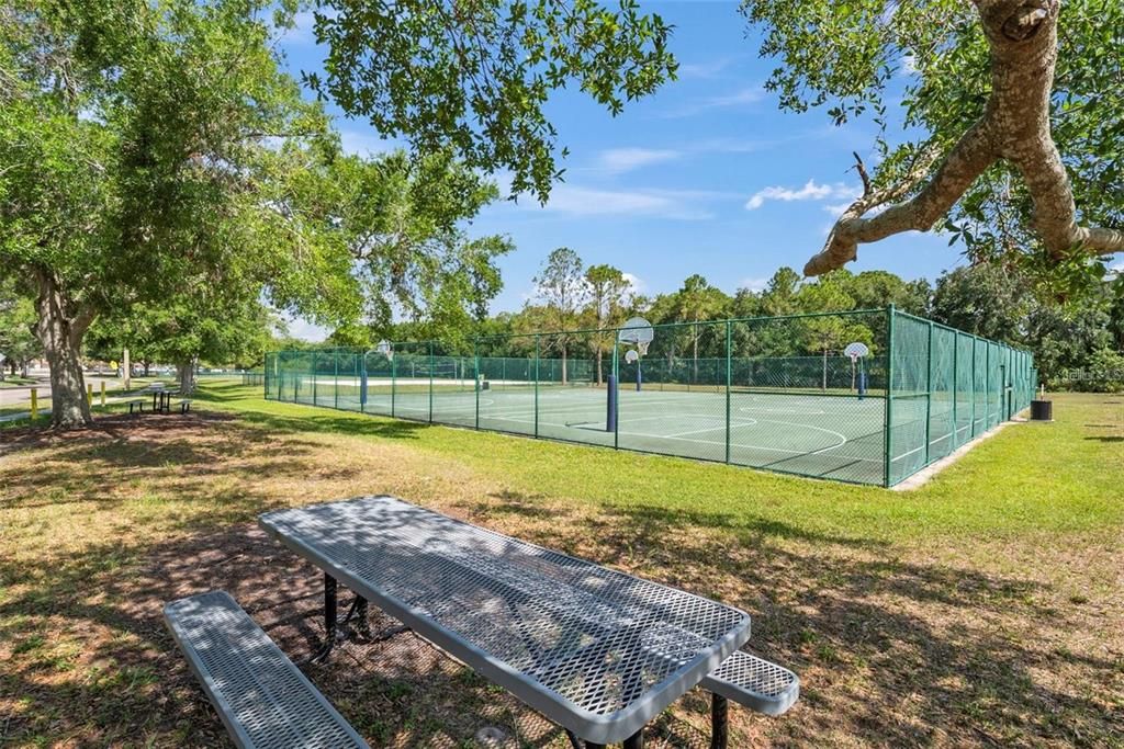 For Sale: $549,900 (4 beds, 2 baths, 2040 Square Feet)